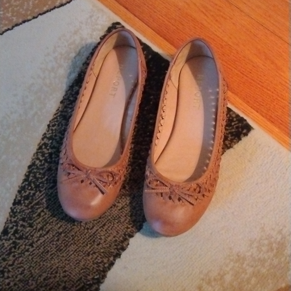 Shoe